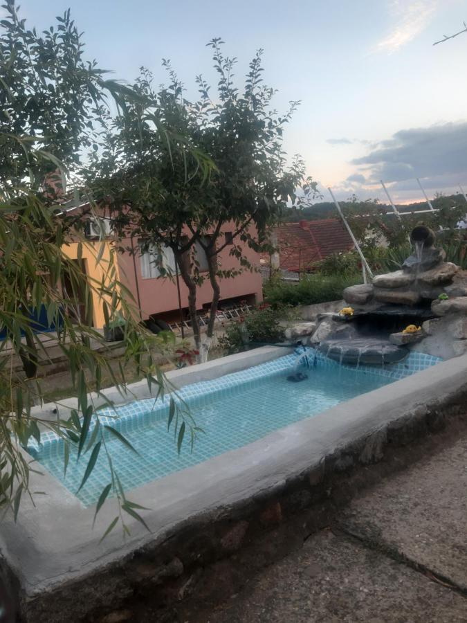 Apartament Casa Darius Orszowa Zewnętrze zdjęcie